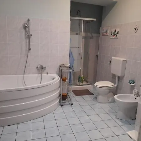 3 Giardini Di Sabbia Via Lanzo * Torino